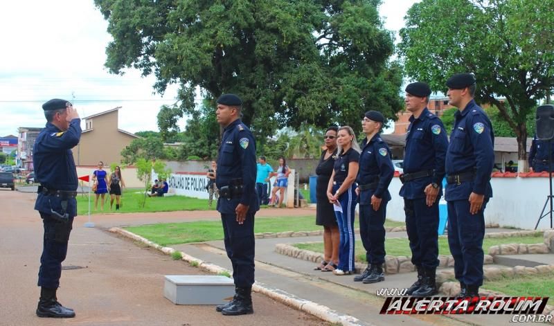 Polícia Militar do 10º Batalhão realiza solenidade em comemoração ao Dia da Bandeira Nacional